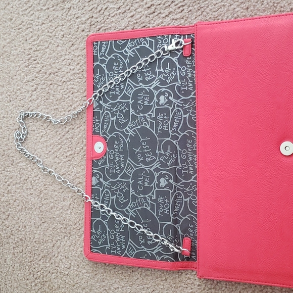 Beautiful Betsey Johnson Clutch - Picture 4 of 4